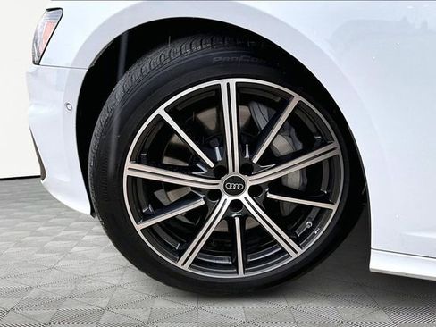 Used 2025 Audi A6 Premium Plus w/ Premium Plus Package image 8
