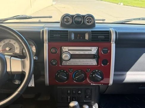 Used 2008 Toyota FJ Cruiser 4WD image 14