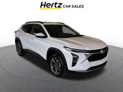 Used 2025 Chevrolet Trax LT