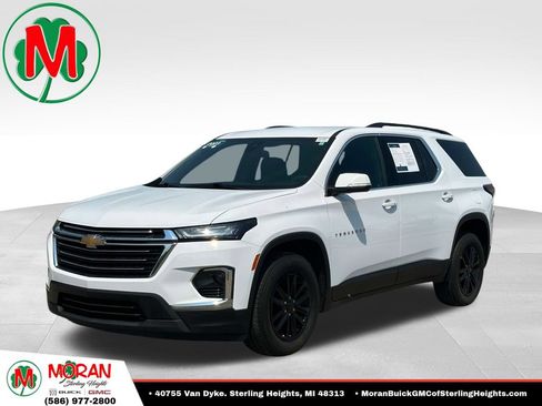Certified 2023 Chevrolet Traverse LT FWD image 1
