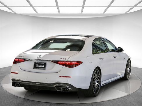 Used 2024 Mercedes-Benz S 63 AMG S image 4