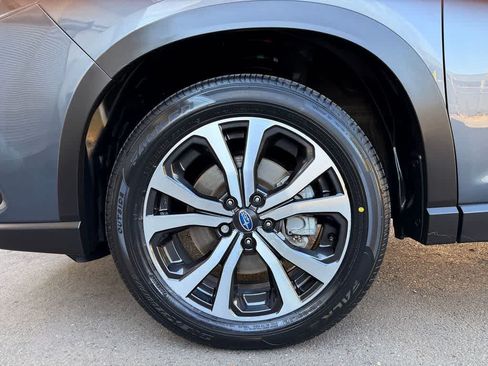 Used 2023 Subaru Forester Limited AWD/4WD image 8