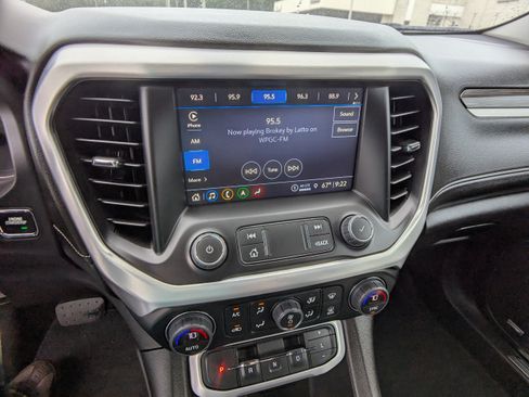 Used 2023 GMC Acadia SLT AWD/4WD image 22