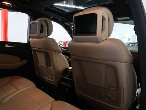 Used 2014 Mercedes-Benz ML 350 4MATIC image 35