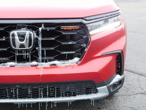 New 2025 Honda Pilot TrailSport image 9
