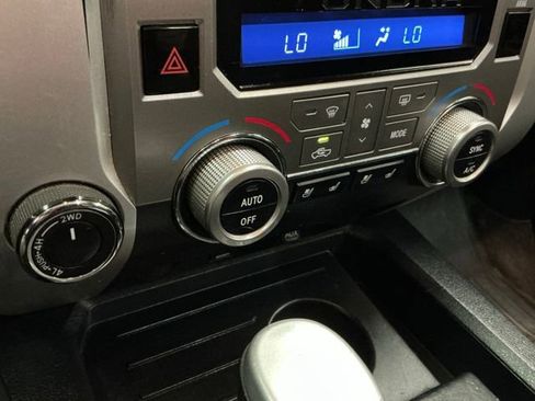 Used 2018 Toyota Tundra Platinum image 24
