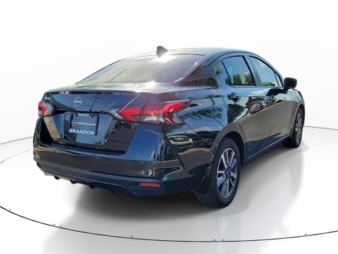 Used 2025 Nissan Versa SV w/ Trunk Package FWD image 7