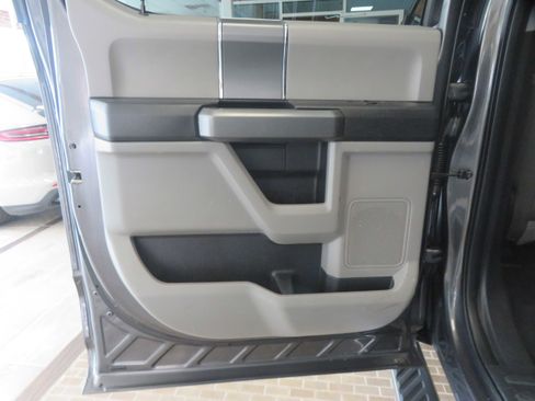 Used 2018 Ford F150 XLT w/ Equipment Group 301A Mid AWD/4WD image 18