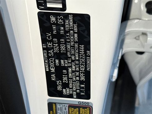 New 2025 Kia K4 LXS image 28