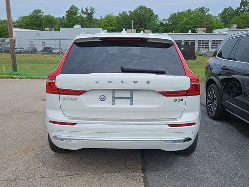 Used 2023 Volvo XC60 B5 Ultimate w/ Climate Package AWD/4WD image 5