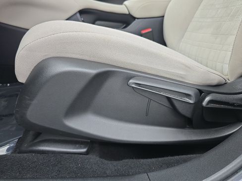 Used 2023 Honda HR-V LX image 28