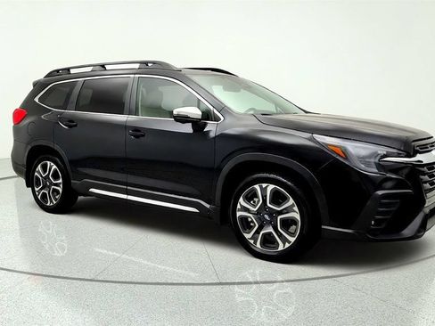 Used 2023 Subaru Ascent Limited w/ Technology Package AWD/4WD image 3