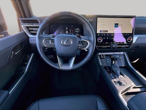Used 2025 Lexus GX 550 AWD/4WD image 6