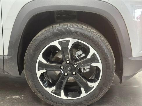 Used 2025 Chevrolet Equinox LT w/ Safety and Technology Package FWD image 27