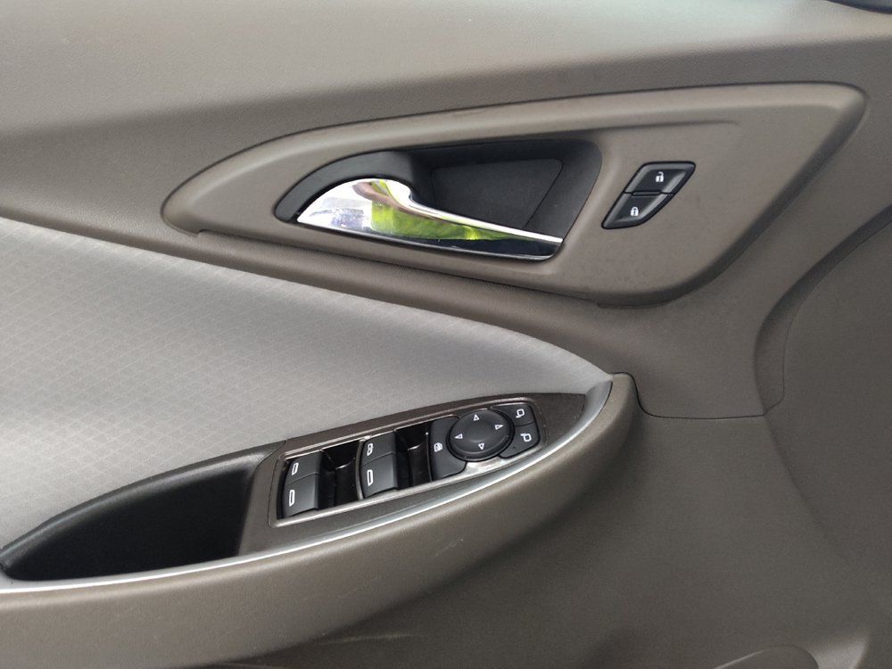 Used 2023 Chevrolet Malibu LT FWD image 27
