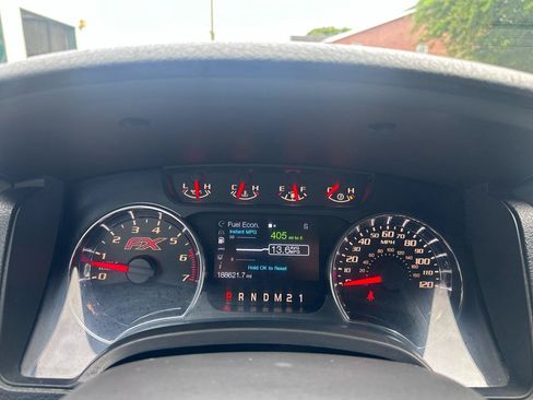 Used 2013 Ford F150 FX4 w/ Mid Equipment Group AWD/4WD image 18