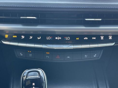 Used 2024 Cadillac XT4 Sport AWD/4WD image 36