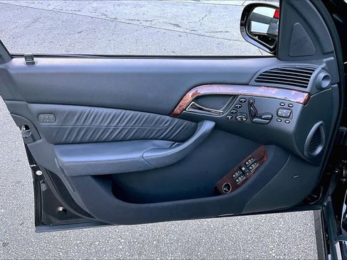 Used 2006 Mercedes-Benz S 500 image 20