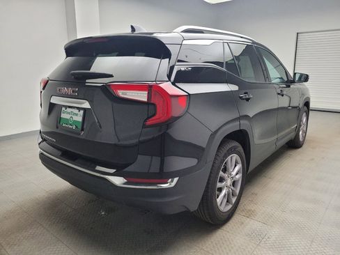 Used 2023 GMC Terrain SLT image 9