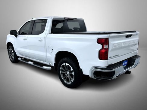 Used 2024 Chevrolet Silverado 1500 LT AWD/4WD image 7