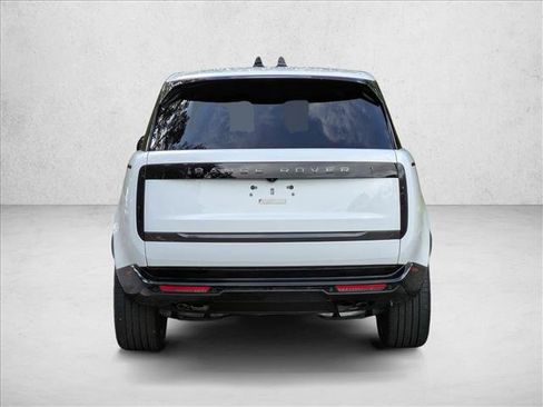 New 2025 Land Rover Range Rover SE image 8