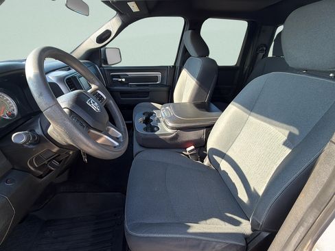 Used 2022 RAM 1500 Warlock AWD/4WD image 19