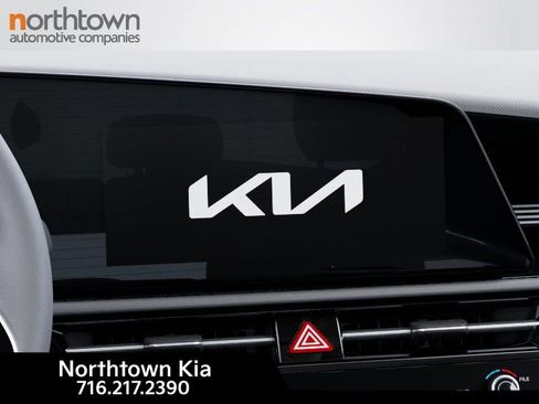 New 2025 Kia Niro EX image 21