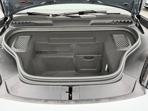 Used 2025 Porsche Macan 4 Electric AWD/4WD image 38