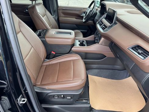 Used 2022 Chevrolet Tahoe High Country w/ LPO, Illumination Package AWD/4WD image 21