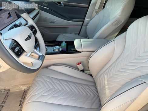 Used 2025 Genesis G80 3.5T Sport image 12