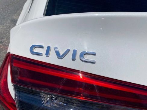 Used 2024 Honda Civic Touring image 14
