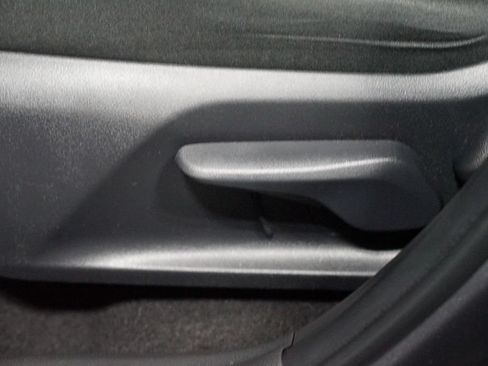 Certified 2025 Toyota RAV4 LE AWD/4WD image 30