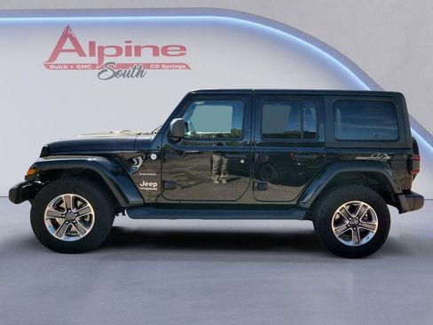 Used 2020 Jeep Wrangler Unlimited Sahara AWD/4WD image 2