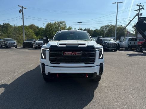 New 2026 GMC Sierra 2500 AT4 w/ AT4 Preferred Package AWD/4WD image 8