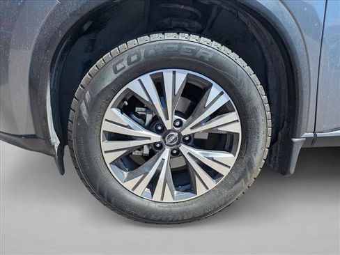 Used 2022 Nissan Rogue SV w/ SV Premium Package AWD/4WD image 16