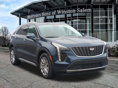 Used 2020 Cadillac XT4 Premium Luxury w/ Enhanced Visibility Package AWD/4WD image 1