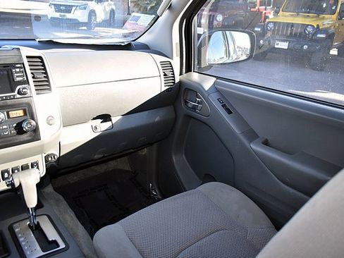 Used 2017 Nissan Frontier SV w/ SV Value Truck Package image 30