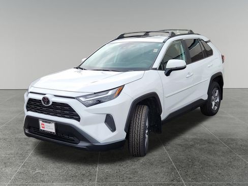 Certified 2024 Toyota RAV4 XLE w/ Convenience Package image 3