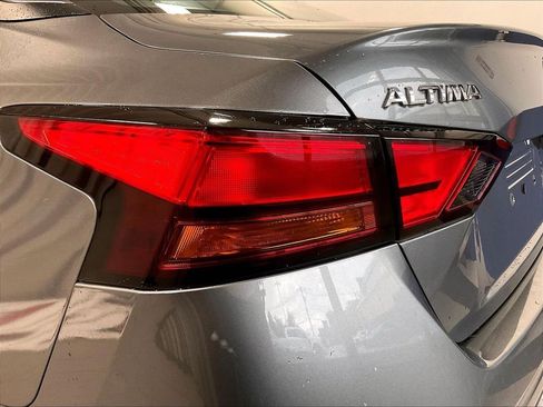Used 2020 Nissan Altima 2.5 S AWD/4WD image 33
