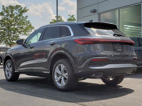 New 2025 Audi Q5 Premium image 3