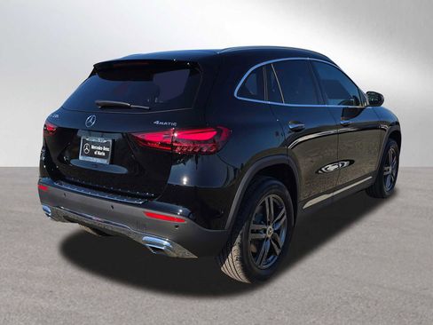New 2026 Mercedes-Benz GLA 250 4MATIC image 3