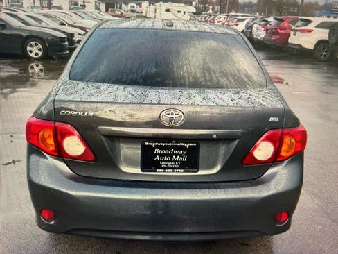 Used 2010 Toyota Corolla LE FWD image 4