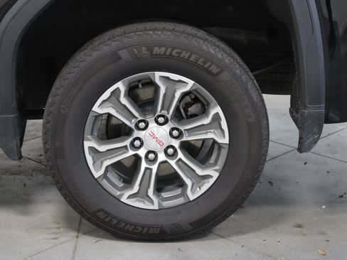 Used 2024 GMC Sierra 1500 SLT AWD/4WD image 21