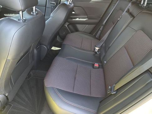 Certified 2025 Nissan Kicks SR FWD image 18