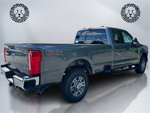 New 2025 Ford F350 XLT w/ FX4 Off-Road Package image 5