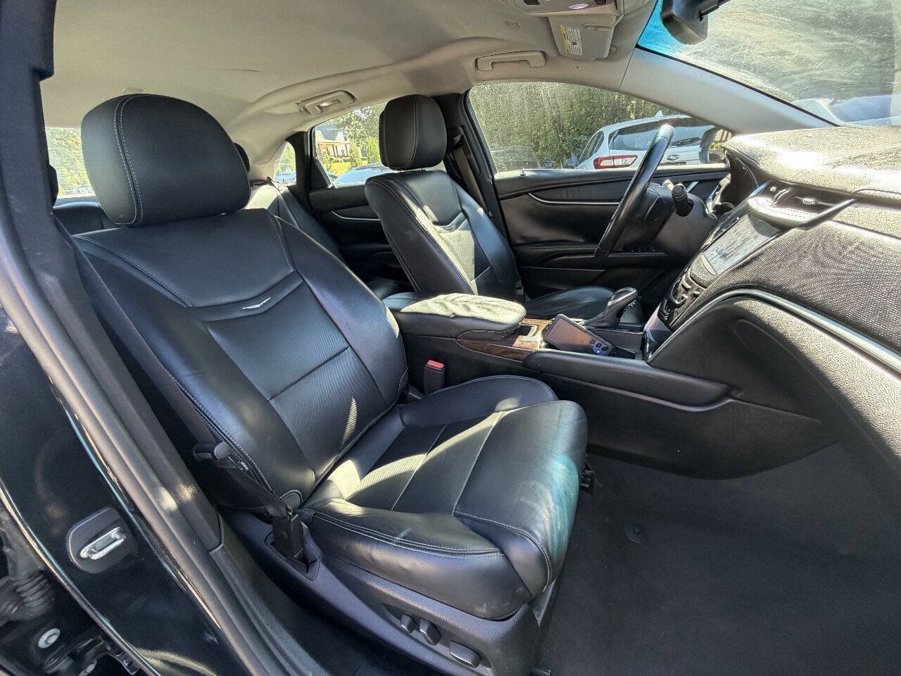 Used 2014 Cadillac XTS FWD image 19