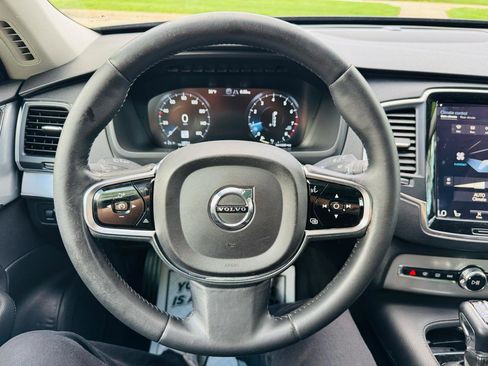 Used 2016 Volvo XC90 T6 Momentum AWD/4WD image 13