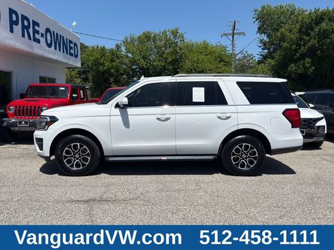 Used 2022 Ford Expedition XLT RWD image 6