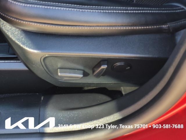 Used 2021 Ford Escape Titanium AWD/4WD image 23