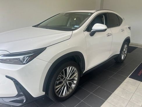 Used 2025 Lexus NX 350 AWD w/ Accessory Package (2T) image 2